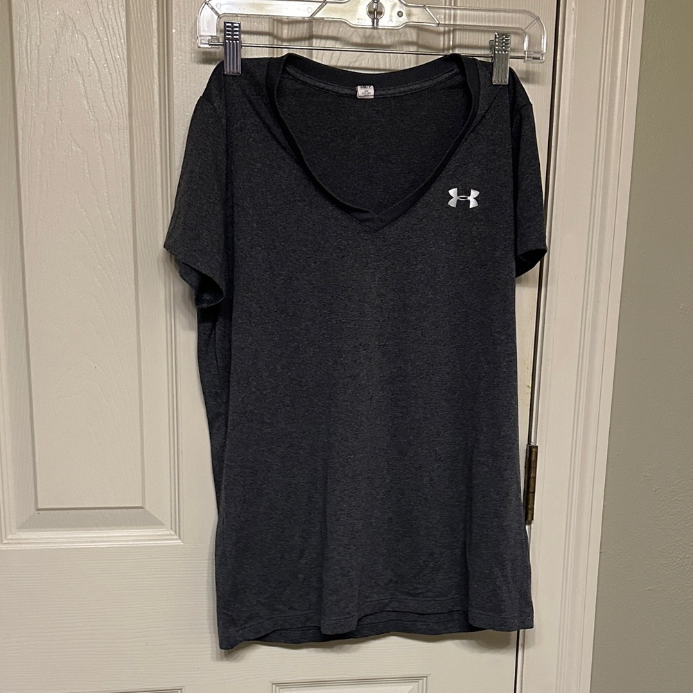 Under Armour Women's Charcoal V-Neck Tee